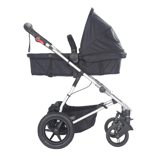mountain buggy cosmopolitan newborn bassinet position with extended sunhood - parent facing side view - mountainbuggy.com - fabric colour_black