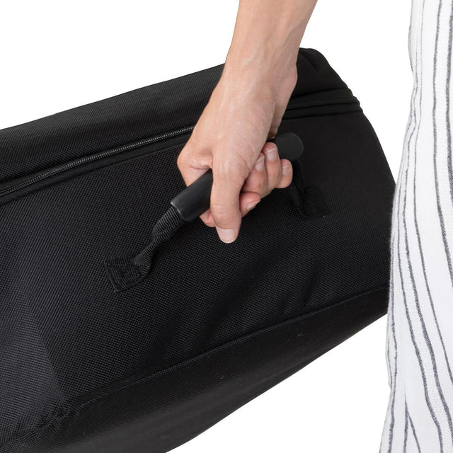 Mountain Buggy travel solution XL travel bag avec une poignée d'homme en couleur noir_noir