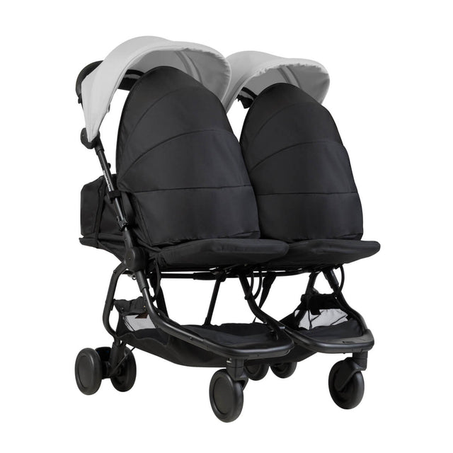 Mountain Buggy nano duo silla de paseo doble y ligera equipada con dos capullos para recién nacidos en color silver_silver
