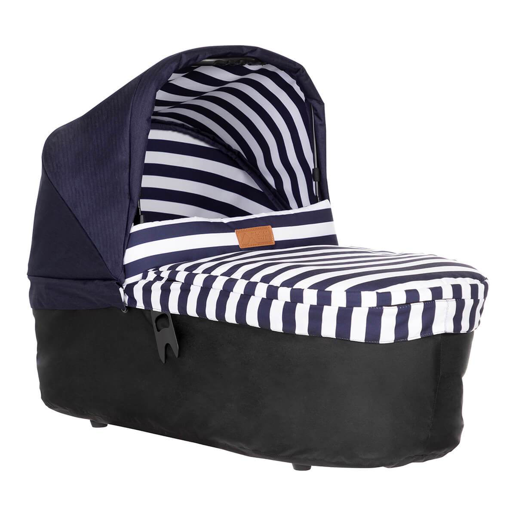 carrycot_plus_luxury_NAUTICAL_2020__3qtr_1200x1200px_df020ff6-4fd5-4772-9b4c-0c0df546e60e.webp