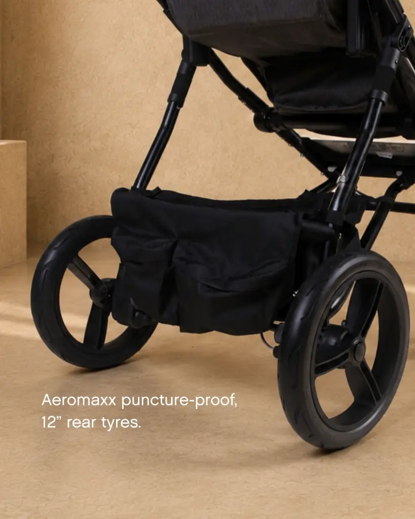 mountain-buggy-cosmopolitan-Artisan-Aeromaxx-puncture-proof-tyres-32c-dusk.webp
